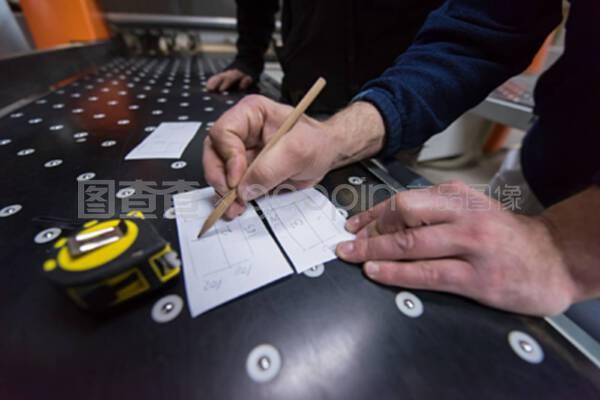 CNC木材加工機的計算與編程